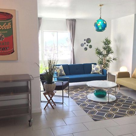 Modern Downtown Condo パーム・スプリングス エクステリア 写真