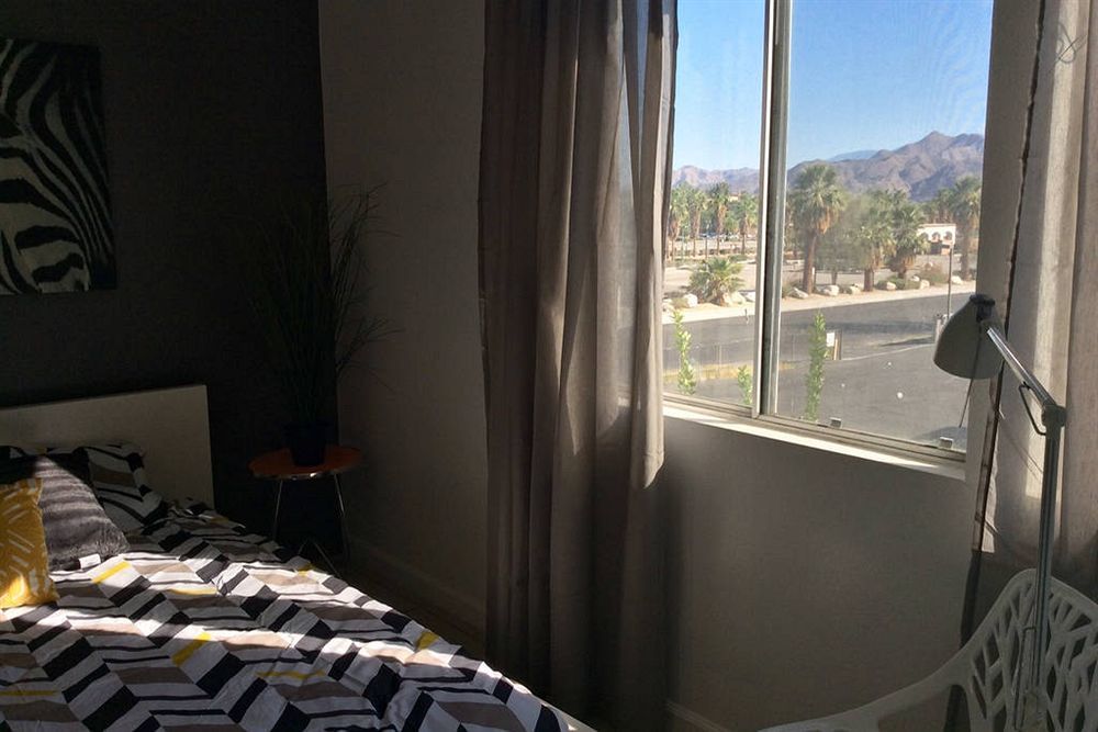 Modern Downtown Condo パーム・スプリングス エクステリア 写真
