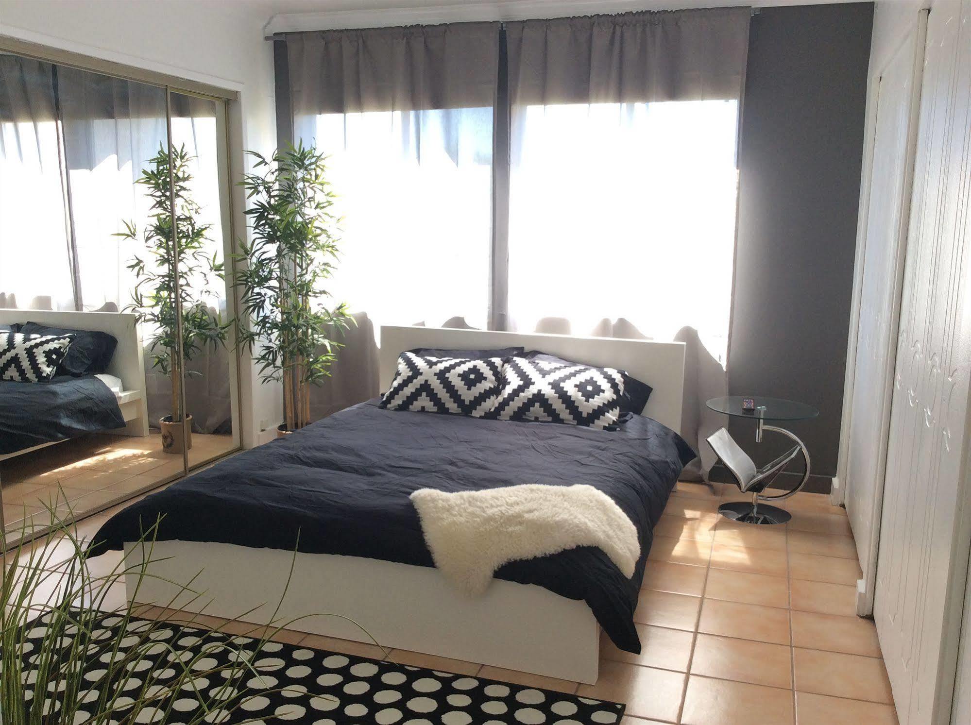 Modern Downtown Condo パーム・スプリングス エクステリア 写真