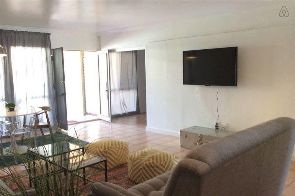 Modern Downtown Condo パーム・スプリングス エクステリア 写真