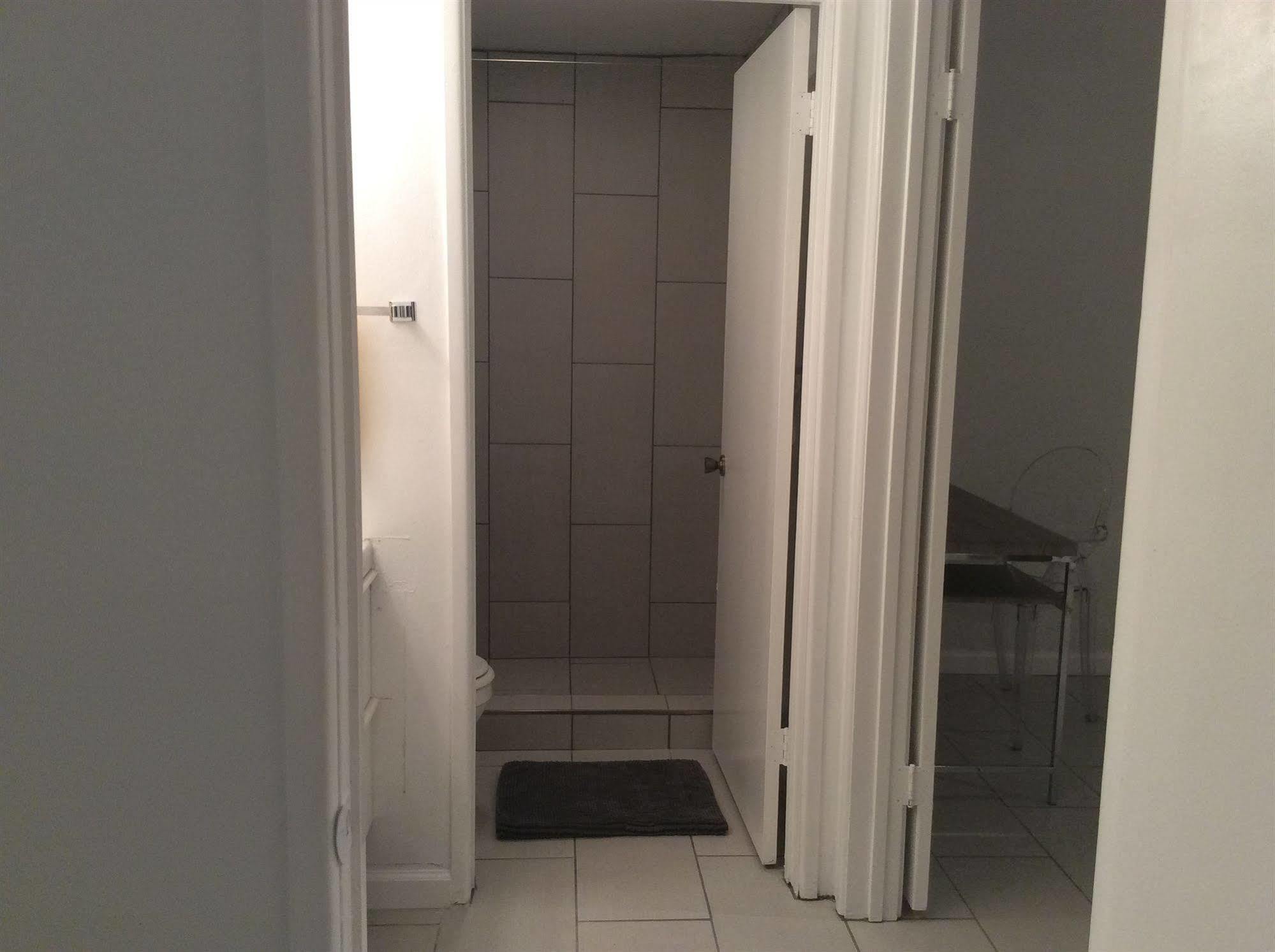 Modern Downtown Condo パーム・スプリングス エクステリア 写真
