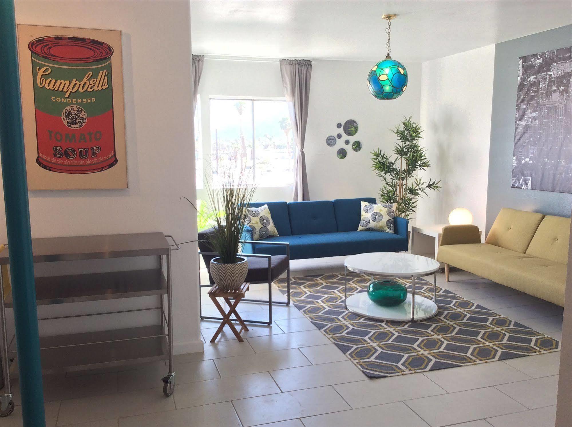 Modern Downtown Condo パーム・スプリングス エクステリア 写真